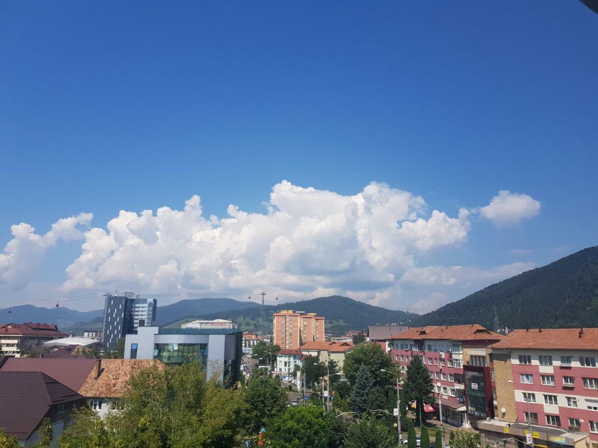Studio Central Piatra Neamt Luaran gambar